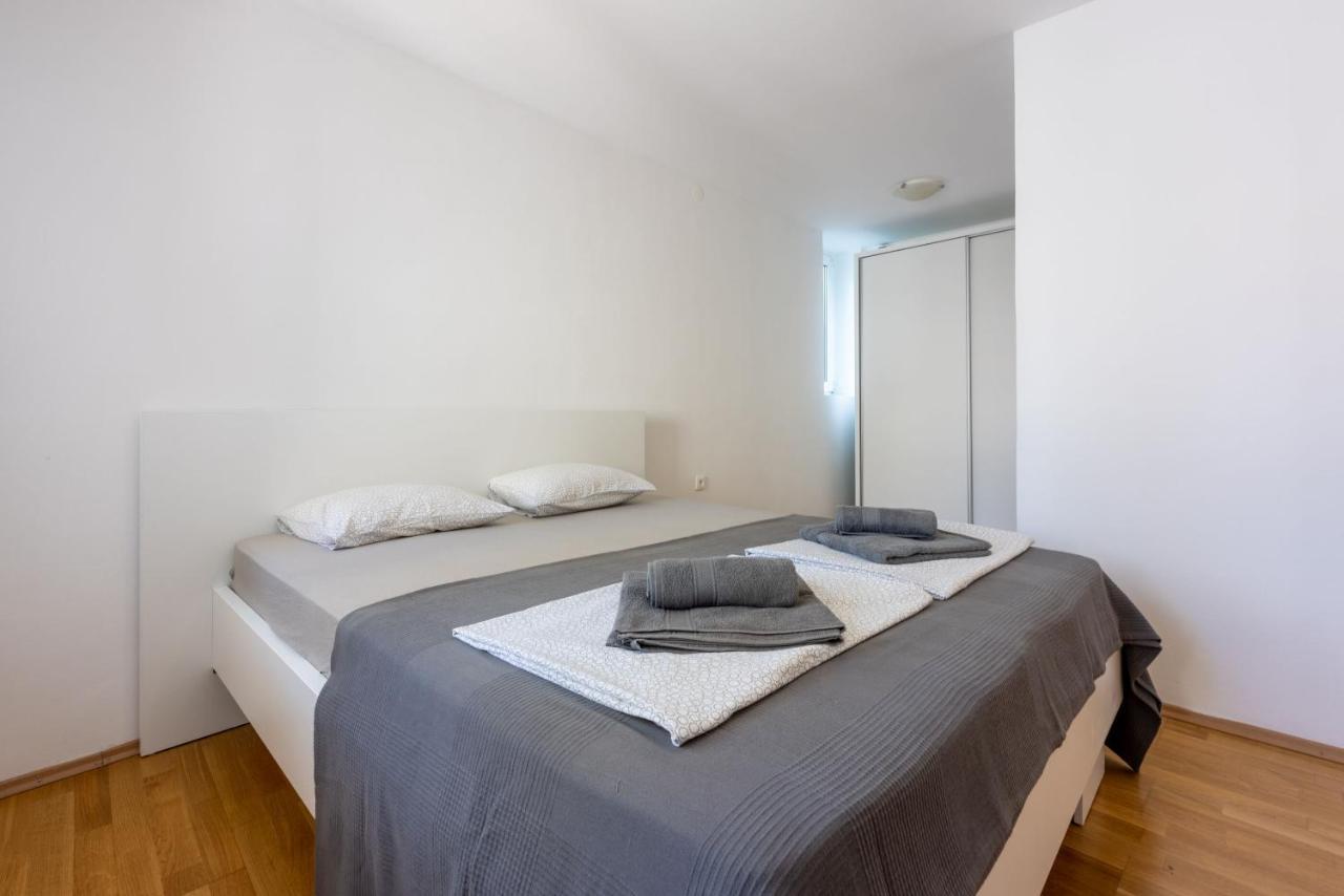 Apartment Robert Crikvenica Eksteriør billede