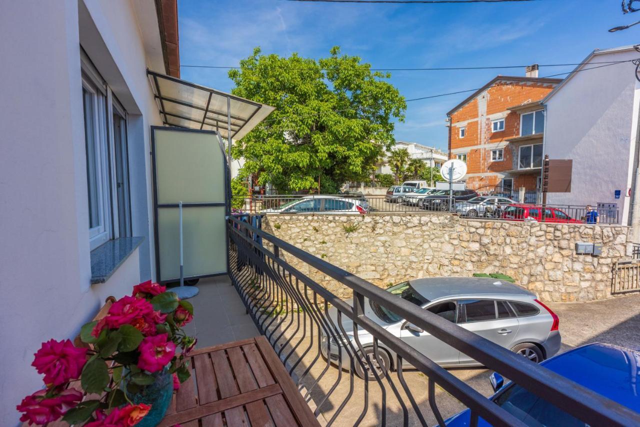 Apartment Robert Crikvenica Eksteriør billede